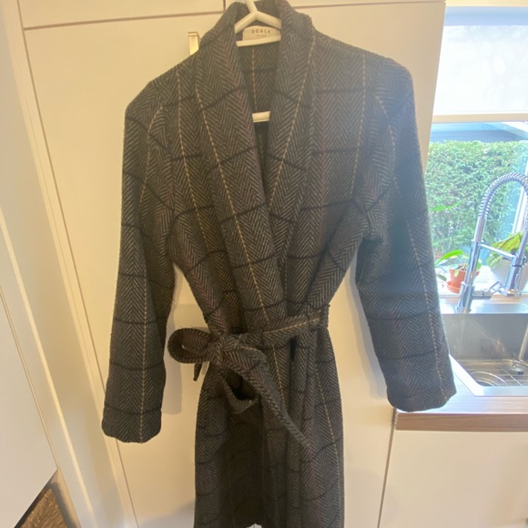 Wool coat - Picture 1 of 2